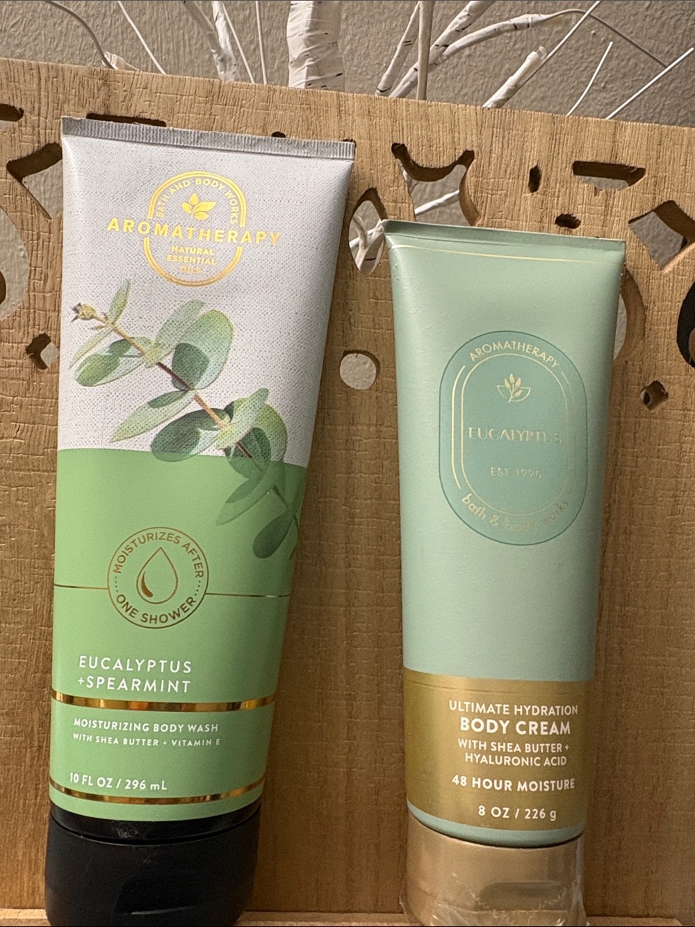 therapy Eucalyptus + Spearmint Moisturizing Body Wash and Body cream